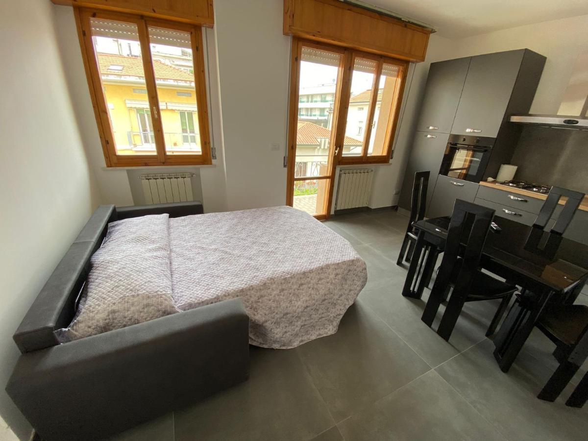 Appartamento Con Posto Auto Privato A Marina Centro Mare Римини Экстерьер фото