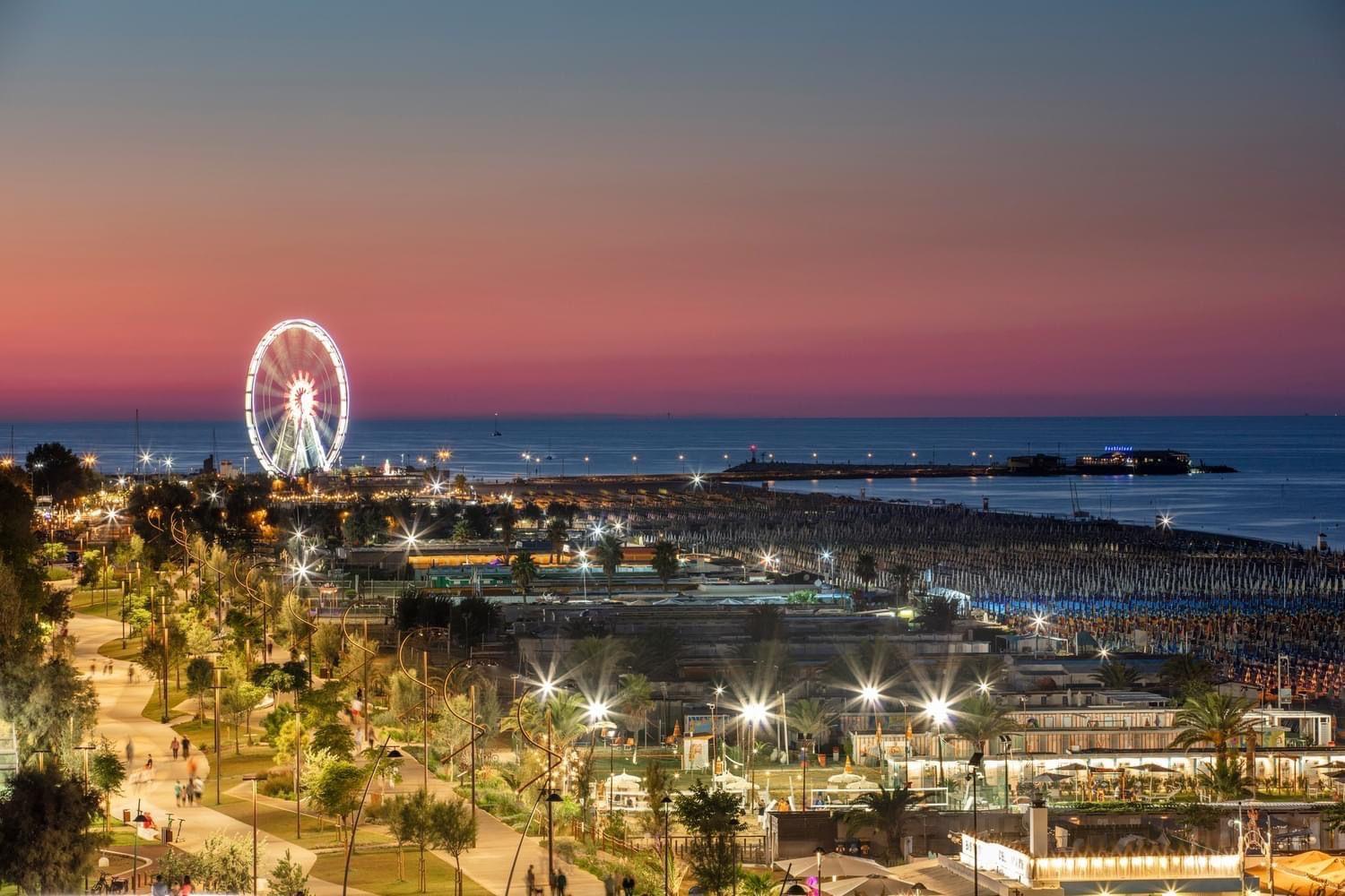 Appartamento Con Posto Auto Privato A Marina Centro Mare Римини Экстерьер фото