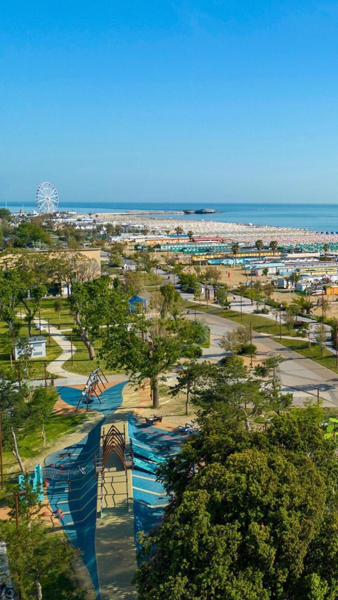 Appartamento Con Posto Auto Privato A Marina Centro Mare Римини Экстерьер фото